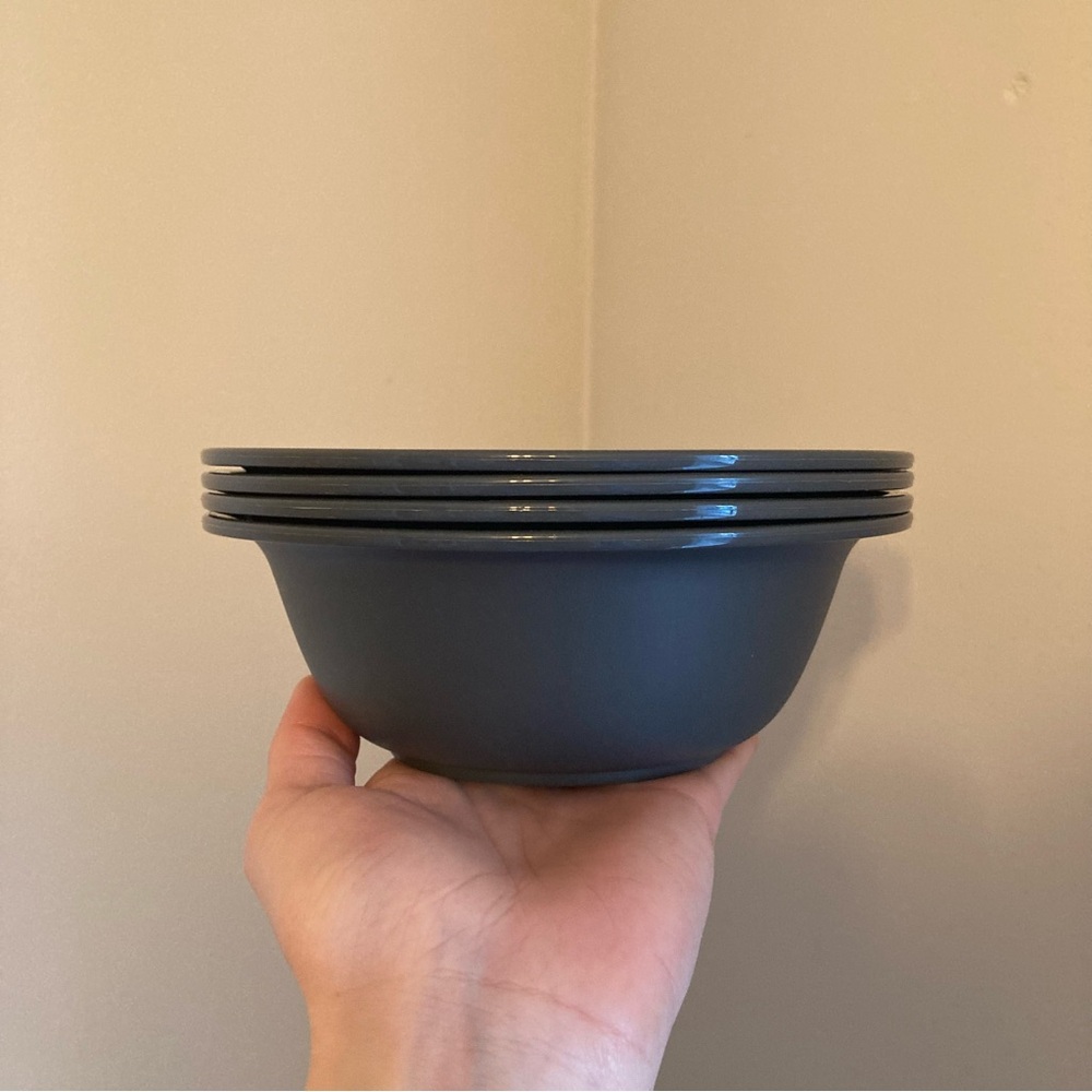 4/$10 - NEW Set of 4 Sterilite Plastic Gray Bowls - 2.5 Cups